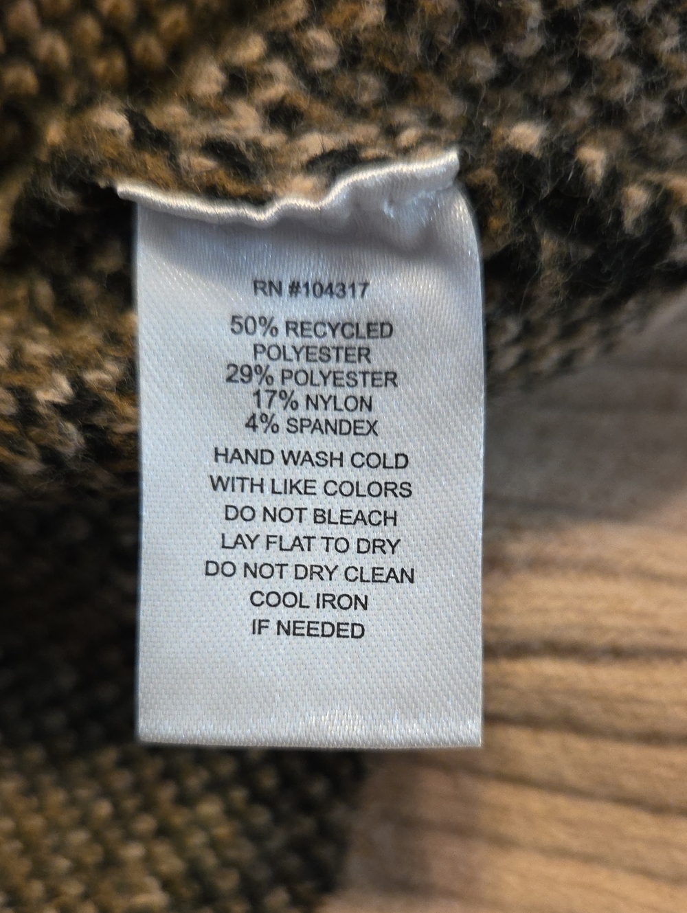 NWT "Derek Heart" Leopard Print Knit Cropped Cardigan Sweater Woman's Size Large - Picture 5 of 5